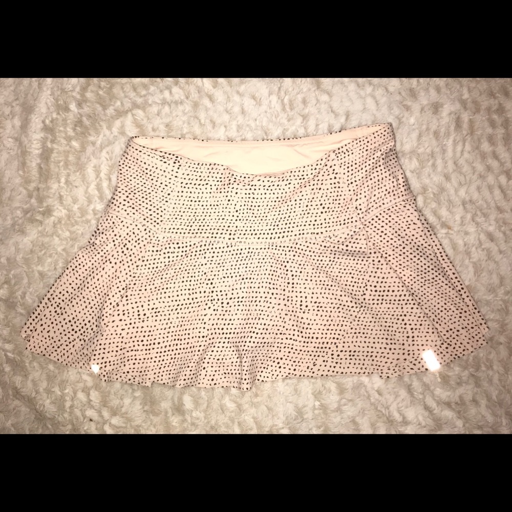 Lululemon skirt, has pocket